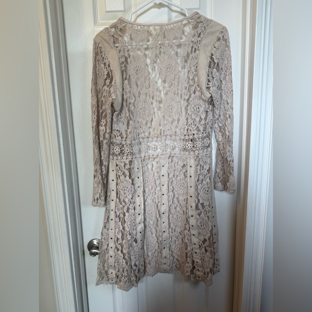 Vocal Cream Lace Cardigan Studded with Suede Accents Military Inspired Size - Picture 4 of 10